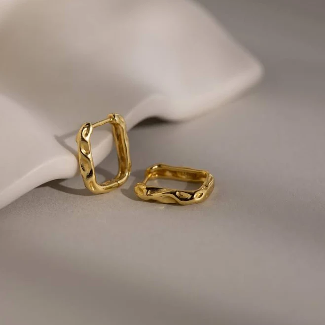 accessory Caitlyn Minimalist 18K Gold Organic Textured Hammered Rectangle Hoop Earrings Caitlyn Minimalist $34