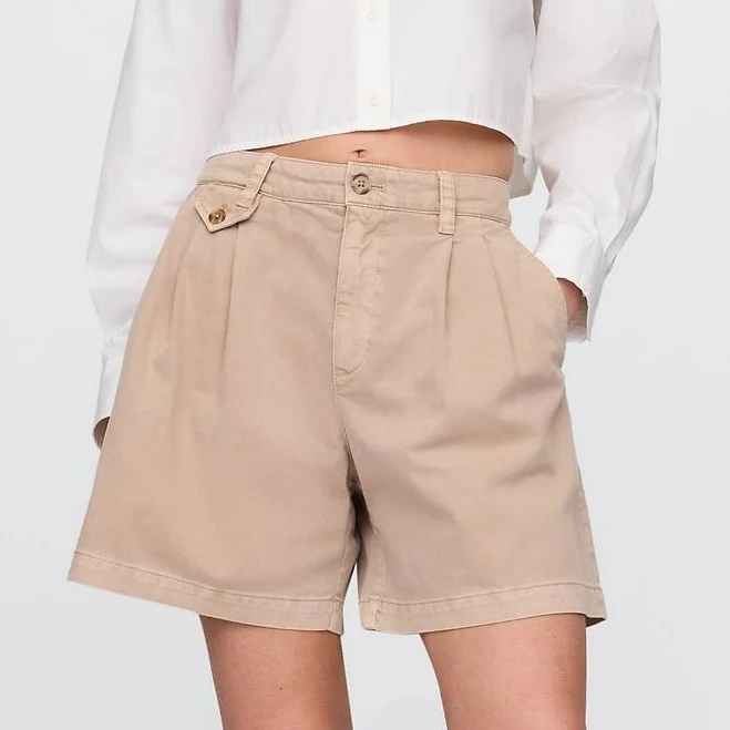 shorts Gap Women's Mid Rise Pleated Twill Shorts Gap $23