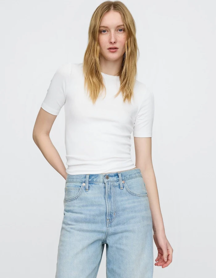 top Gap Women's Modern Crewneck T-Shirt Gap $9