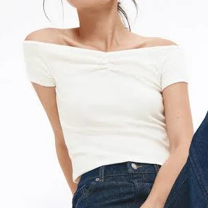 top H&M Ladies Ribbed Boat-Neck Top H&M $9.99