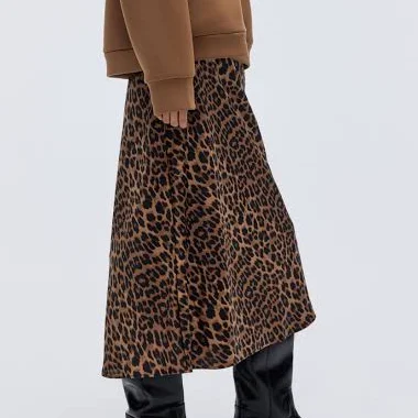 skirt H&M Midi Skirt H&M $29.99