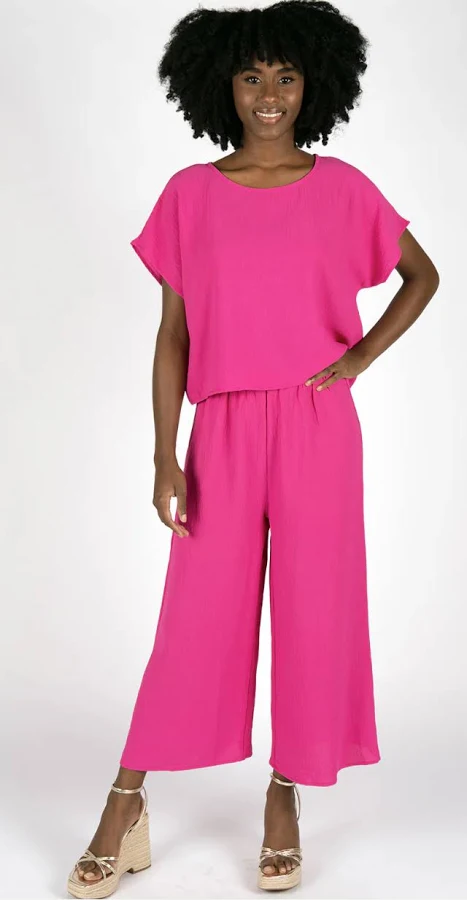 matching set Meet Me in Santorini Spritz Fuschia Set Heart 2 Home Gifts $58