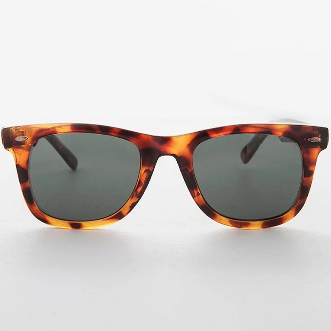 accessory Sunglass Museum Classic Tortoiseshell Square Sunglasses Sunglass Museum $28