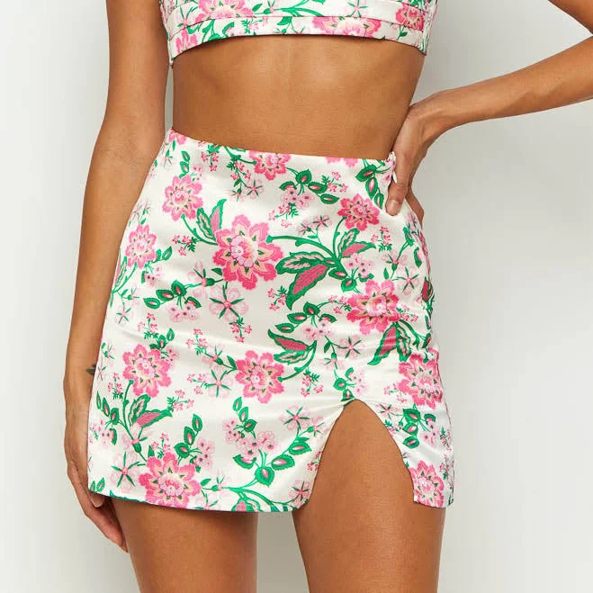 skirt Beginning Boutique Miranda Floral Satin Mini Skirt Beginning Boutique US $15