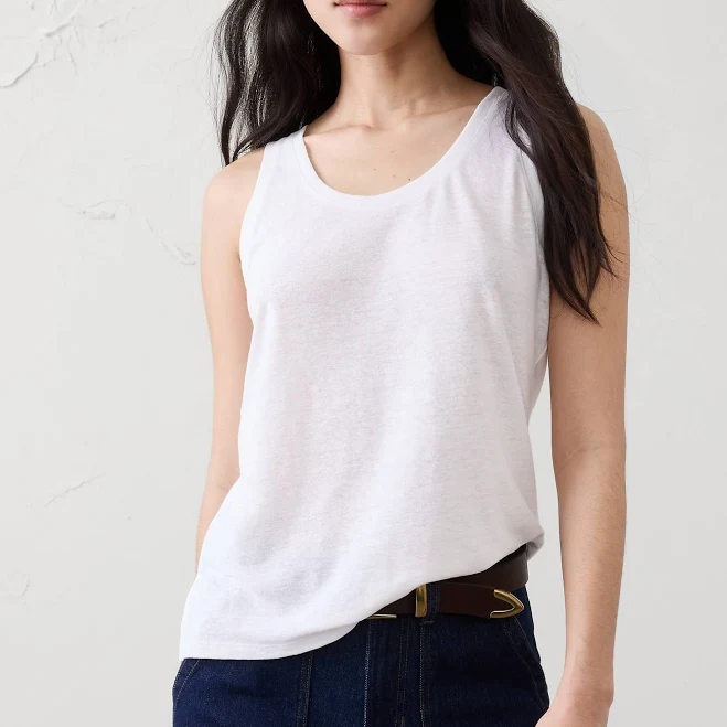 top Women's Linen-Blend Scoop-Neck Tank Banana Republic Factory $24.5